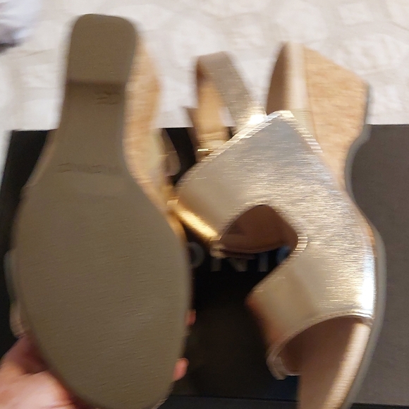 Vionic Gold Sandals with Metallic Straps and Supportive Footbed - Picture 5 of 7